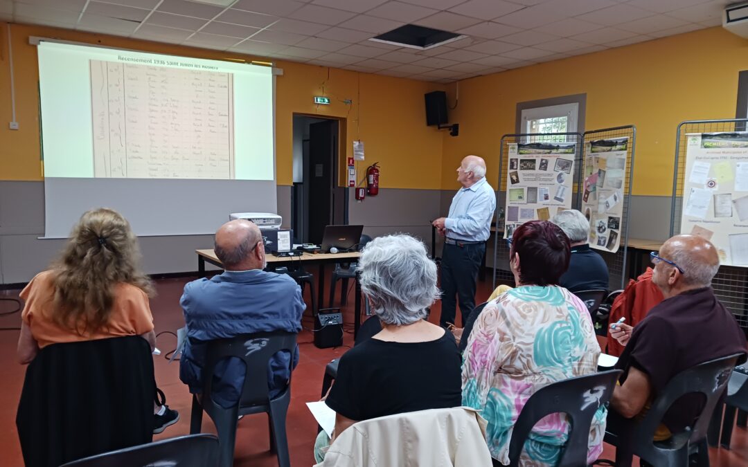 L’A.C.G.C expose et communique à Saint-Julien-les-Rosiers « Comment débuter en Généalogie? »