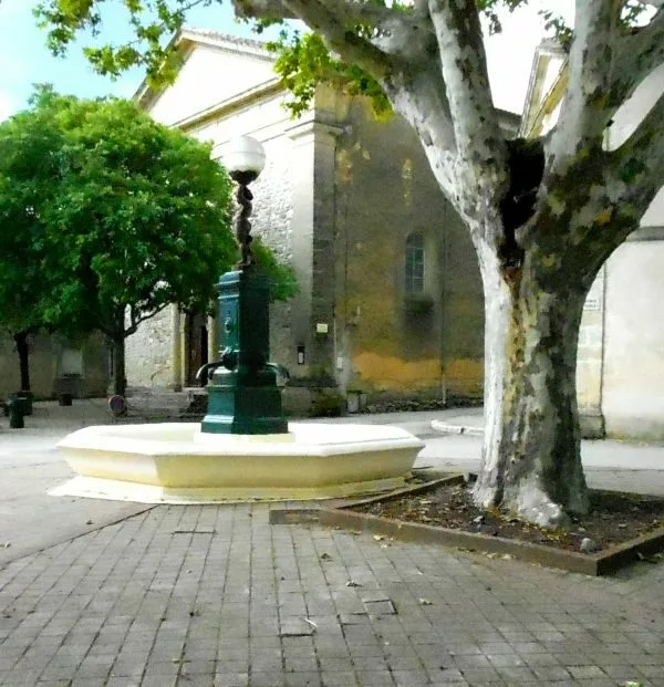 Fontaine st mamert